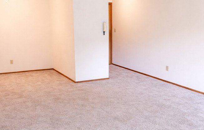 2 beds, 1.5 baths, 950 sqft, $1,174