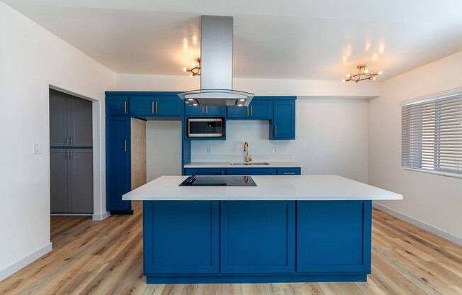 Move In Special $500 Off First Month's Rent - $1,895 Beautiful 1 Bedroom and 1 Bath