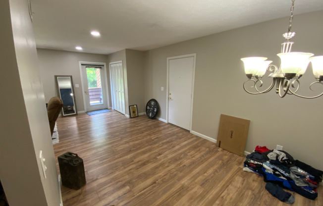 14801 Winding Way 8
