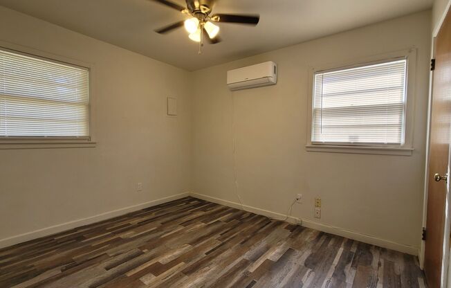 3 beds, 1 bath, $1,200