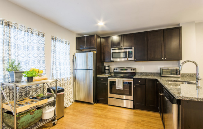 3 beds, 2 baths, 1,520 sqft, $2,595, Unit 208
