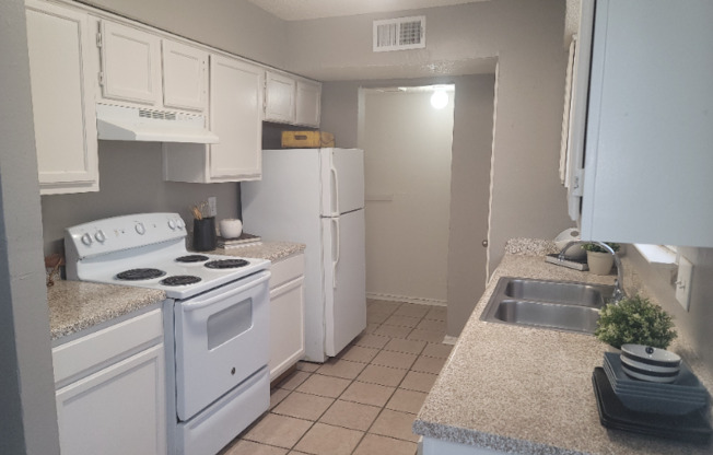 4038 WALNUT PARK CIR