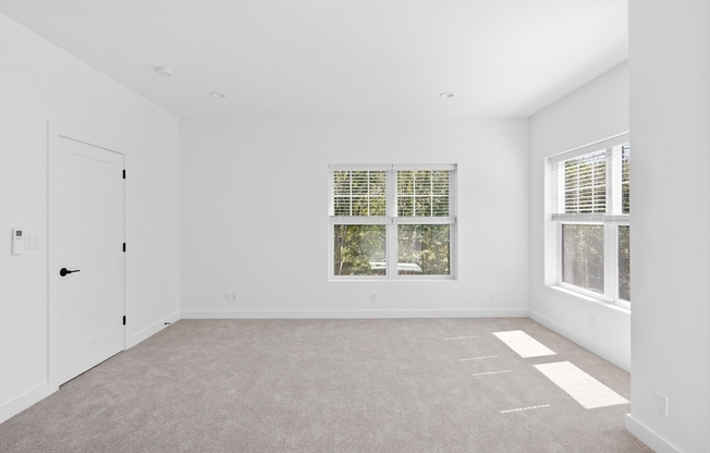 3 beds, 3.5 baths, 2,615 sqft, $5,250, Unit 5