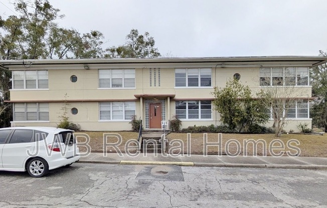 2951 LYDIA ST