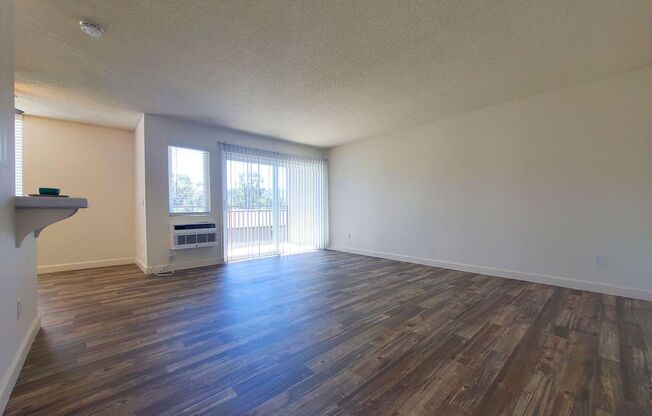 1 bed, 1 bath, 744 sqft, $1,795, Unit 2109-05