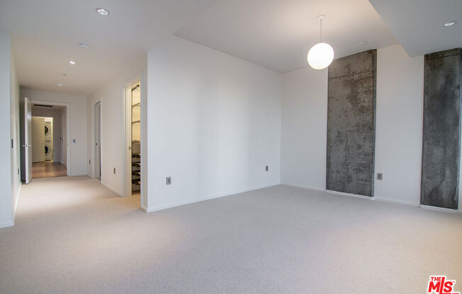2 beds, 2.5 baths, 2,320 sqft, $6,700, Unit 1511