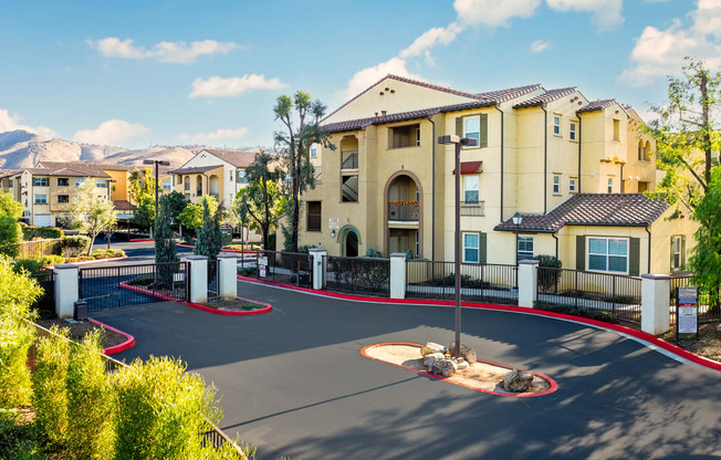 an outdoor basketball court at the resort at governors crossing