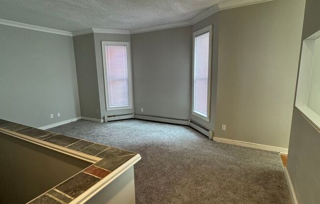 3 beds, 1 bath, 1,000 sqft, $1,395, Unit 1