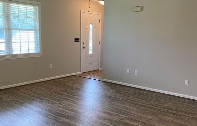 Charming 4BR/3BA Home in Azalea Acres – A Must-See