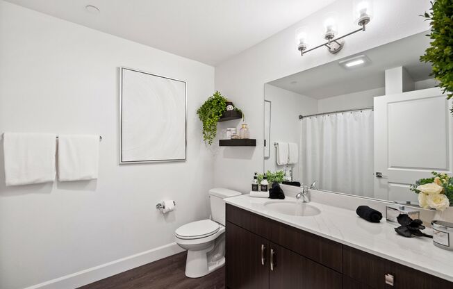 2 beds, 1 bath, 902 sqft, $4,150, Unit 410-701