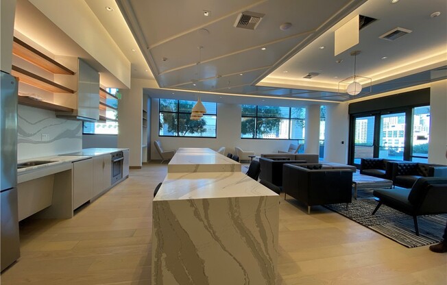 1 bed, 1 bath, 711 sqft, $3,000, Unit 2404