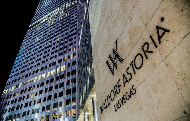 1 bed, 1.5 baths, $5,995, Unit #3902