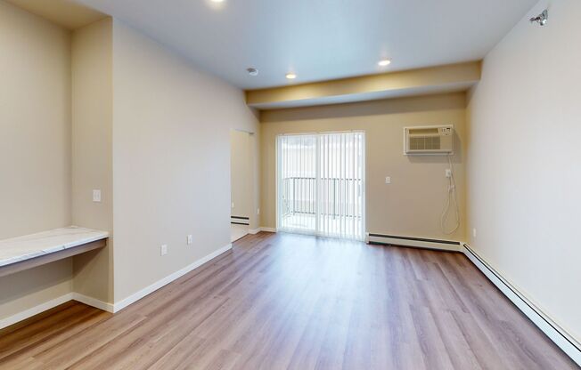 1 bed, 1 bath, 734 sqft, $1,175, Unit 1629-410