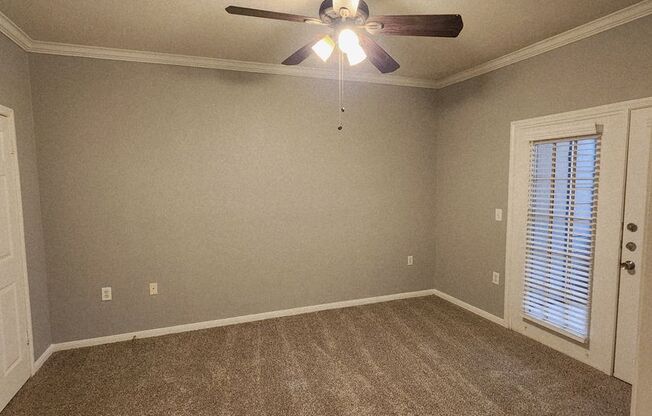 2 beds, 2 baths, 1,002 sqft, $1,695, Unit 704-u