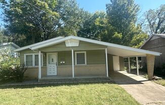 Charming 3-Bedroom Home with Spacious Backyard Oasis