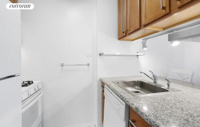 Studio, 1 bath, 461 sqft, $3,500, Unit 6P