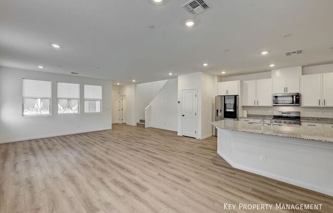 2734 LUZZI WALK
