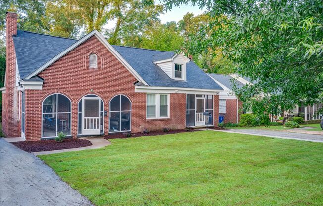 Live in the Heart of Shandon – Stylishly Renovated Duplex with Charm & Convenience
