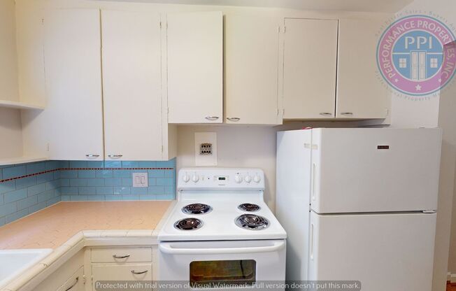 1 bed, 1 bath, 700 sqft, $1,295, Unit 01