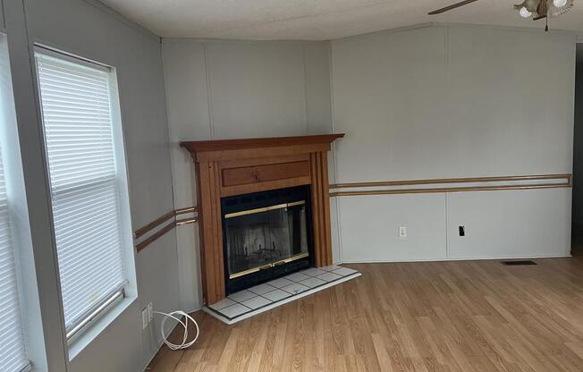 50 WILLOWBROOK CT