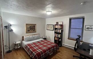 1 bed, 1 bath, $2,560, Unit 2