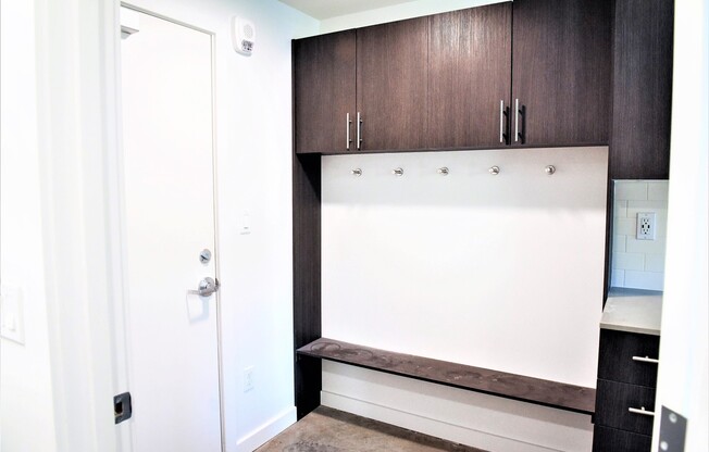 1 bed, 1 bath, 429 sqft, $1,900, Unit 101