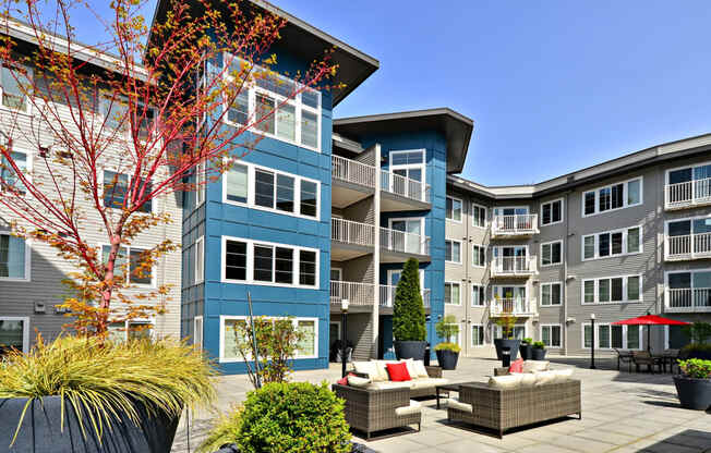 outside lounge area at Harrington Square, Renton, WA, 98056