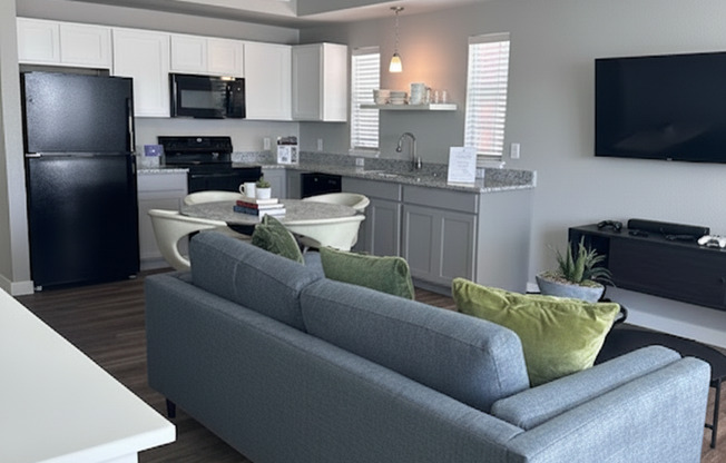 3 beds, 2 baths, 1,303 sqft, $2,195, Unit 1796 KL-201