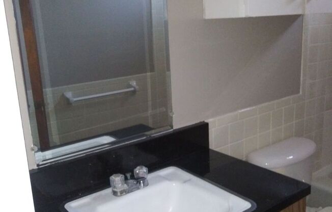 2 beds, 1 bath, 850 sqft, $1,129, Unit 22