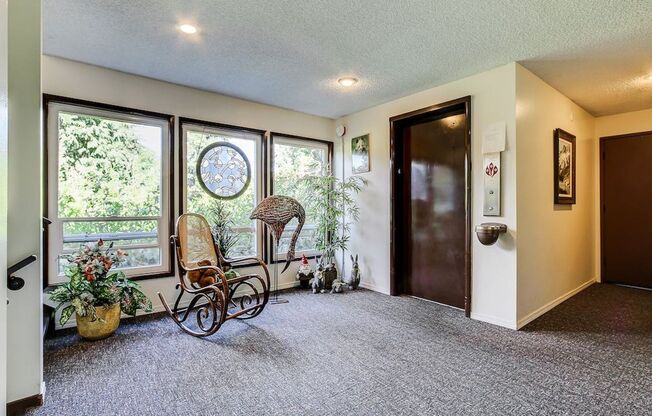 Hillcliff Apartments