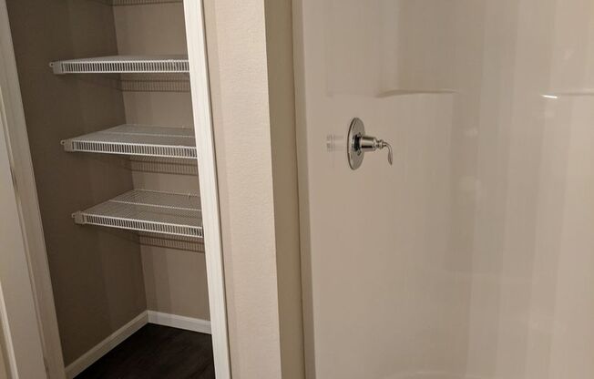 3 beds, 2 baths, 1,293 sqft, $1,375, Unit 2450-312
