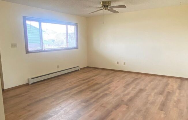 2 beds, 1 bath, $1,500