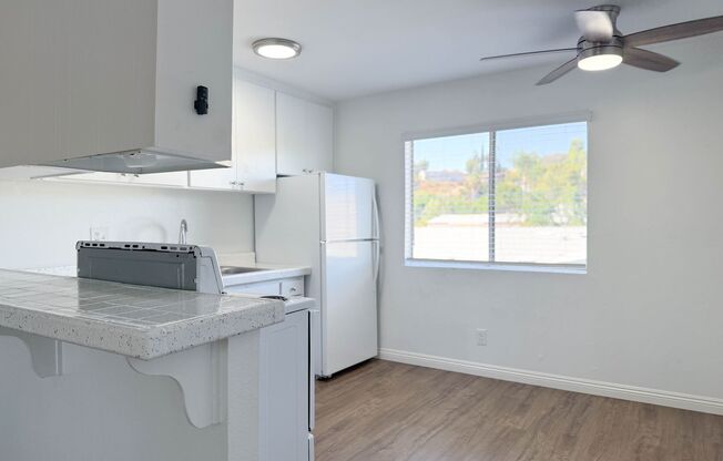 Modern Lakeside Living | 1 & 2 Bedroom Apartments with Parking and Pool!