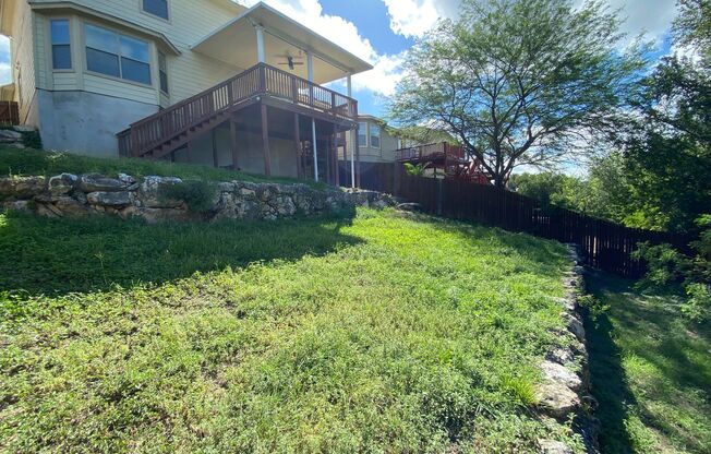 Move In Ready Home in Wolf Creek!