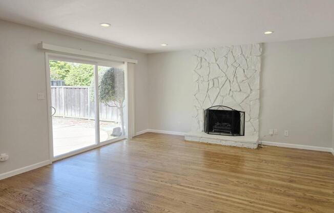 1176 BLAIR AVE