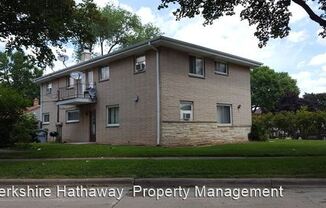 5533 N 95th Street