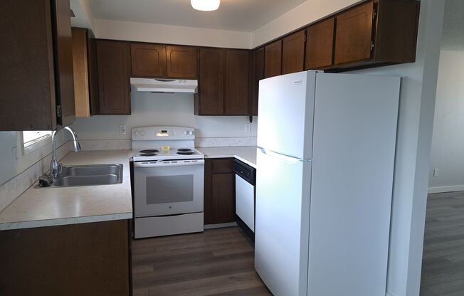 2 beds, 1 bath, 864 sqft, $1,495