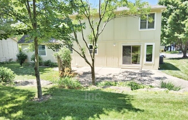 321 NE LNDG DR