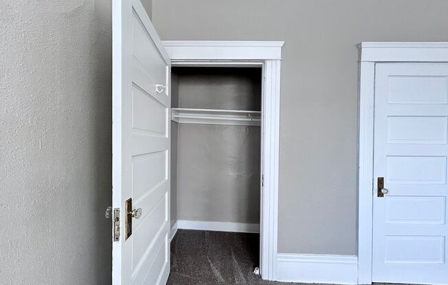 Studio, 1 bath, 500 sqft, $1,095, Unit 08