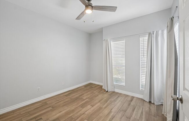 2 beds, 2 baths, $1,699, Unit Unit 102