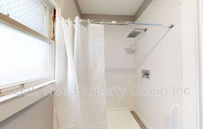 2044 2046 INTERNATIONAL BLVD