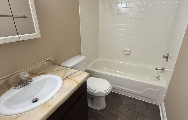 1 bed, 1 bath, 646 sqft, $830, Unit 364K