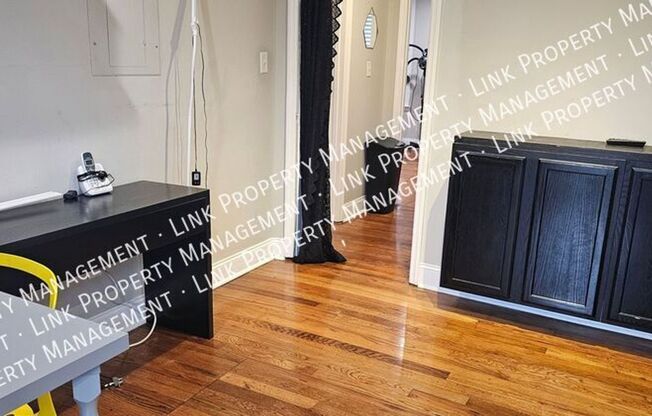 1 bed, 1 bath, 896 sqft, $1,600, Unit 100 Nativity Place Unit A