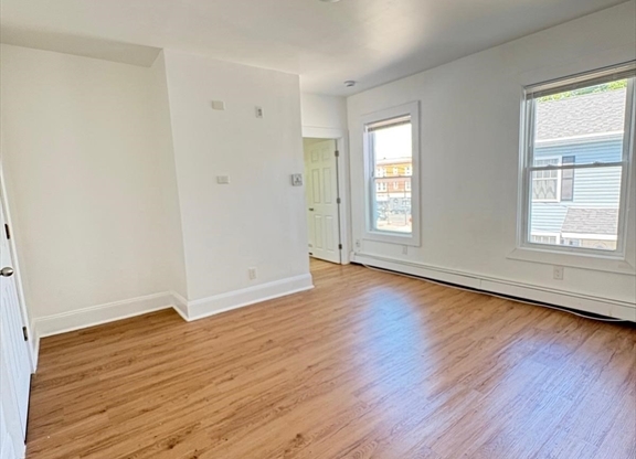 135 CHESNUT ST