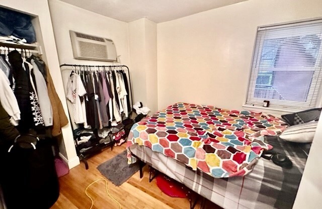 20 Bartlett Pl.
