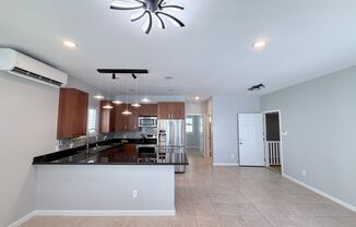 Newly Updated! 2 Bedroom 1 Bathroom 2 parking/storage/3 split Acs in Kaimuki 18th Ave!