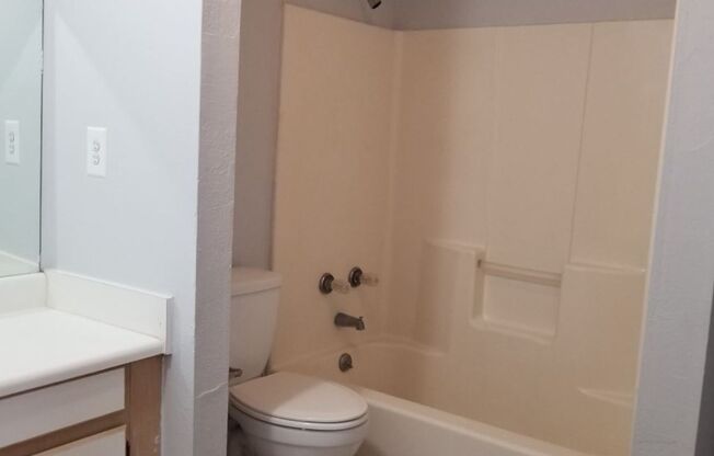 1 bed, 1 bath, 711 sqft, $895, Unit 434
