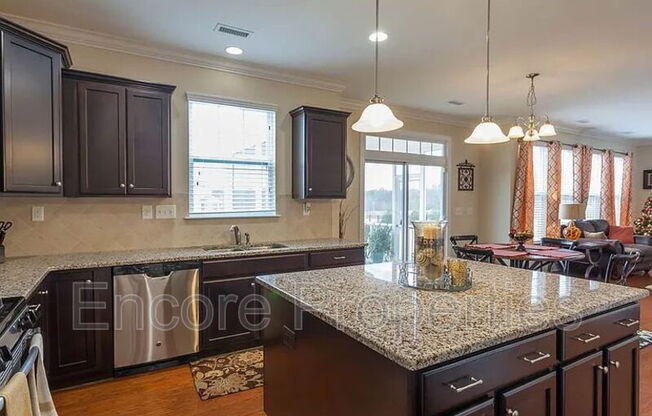 708 GLENVILLE LK DR