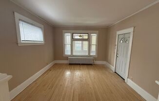 1068 N Woodbridge  Street