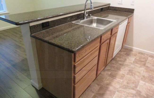 3 beds, 2.5 baths, 1,279 sqft, $2,195, Unit Unit A